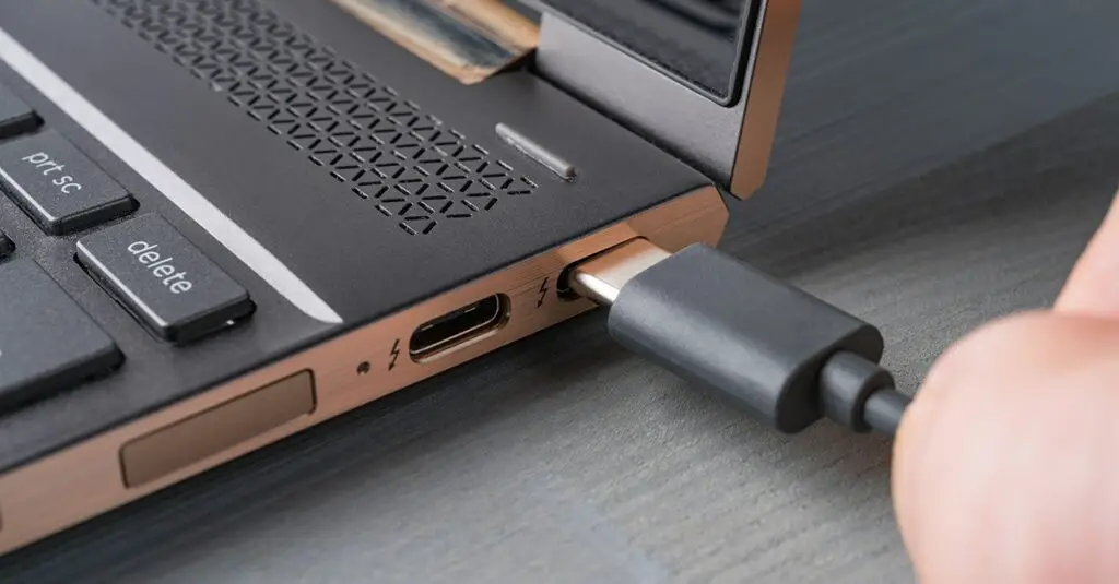 Thunderbolt 3 vs usb-c