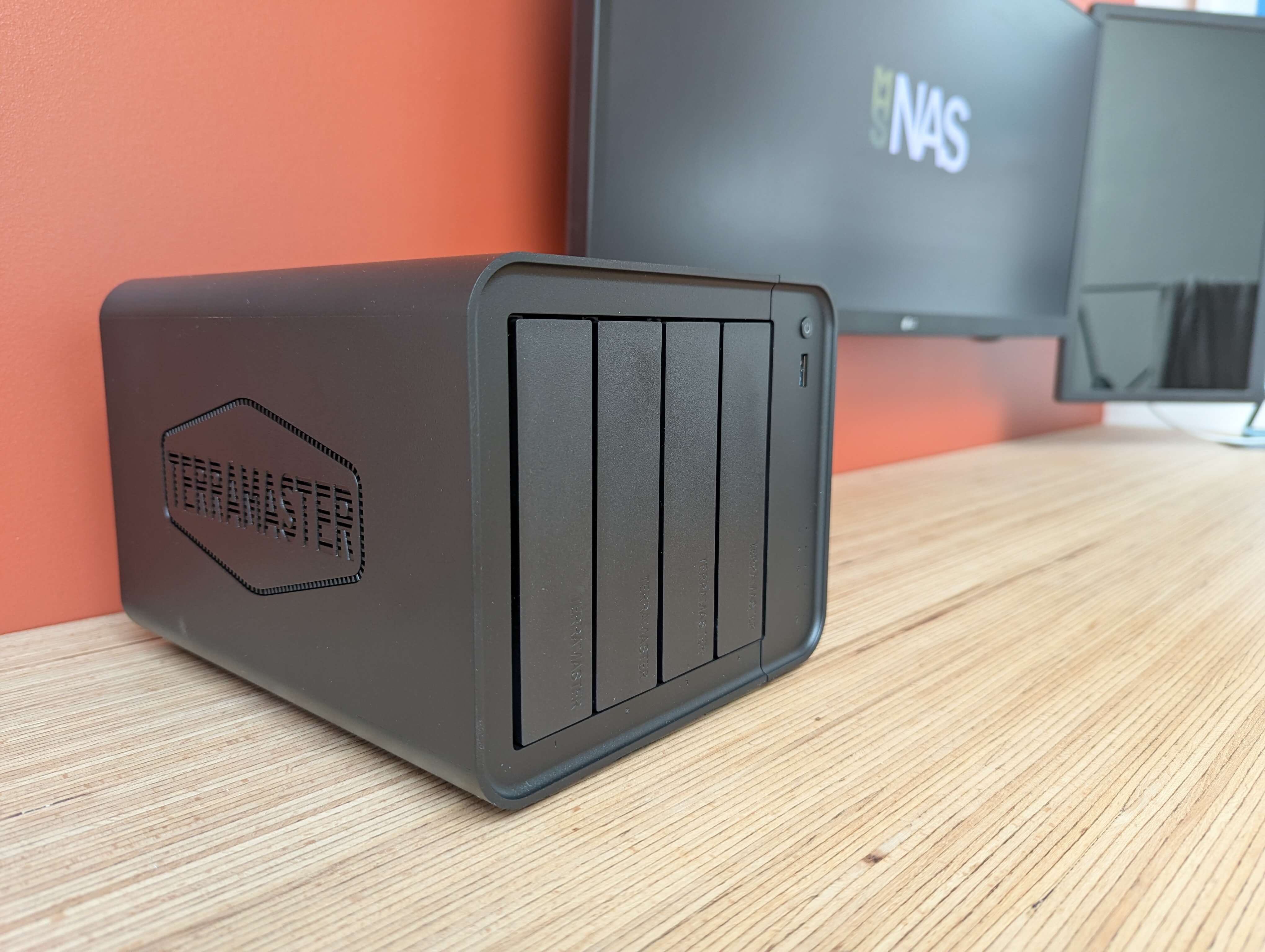 Façade TerraMaster F4-425