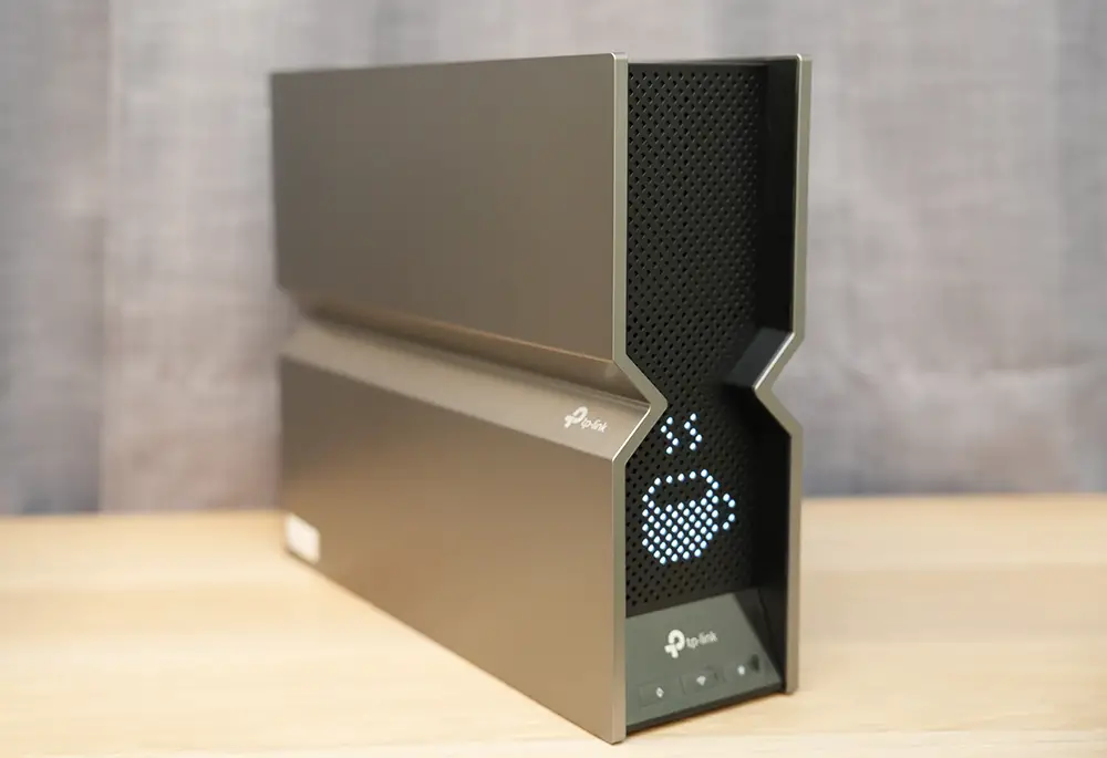 TP-Link Archer BE800 design